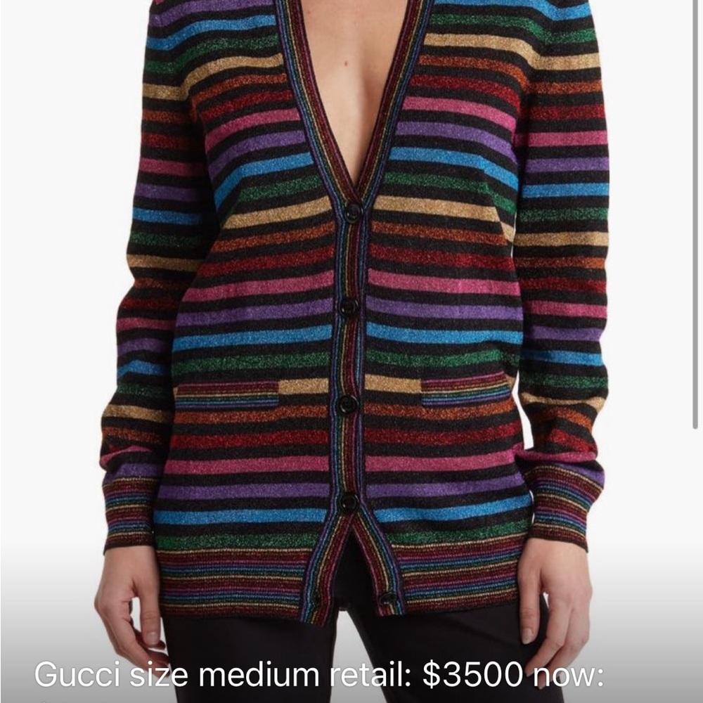 Beautiful long knit light weight cardigan sweater 💖